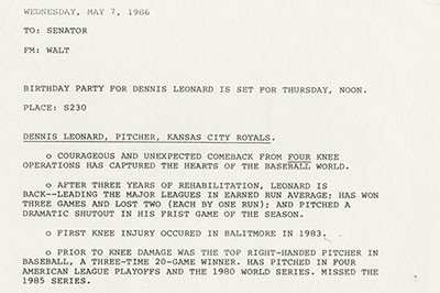 Memo regarding surprise party for KC pitcher Dennis Leonard, 1986